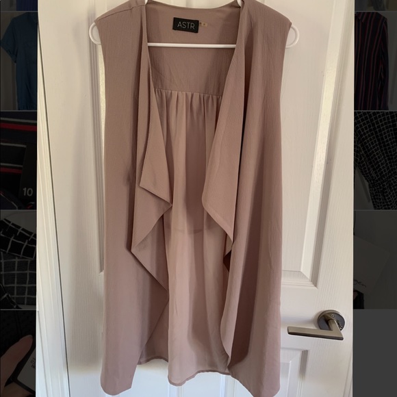 Astr Jackets & Blazers - ASTR the Label tan kimono